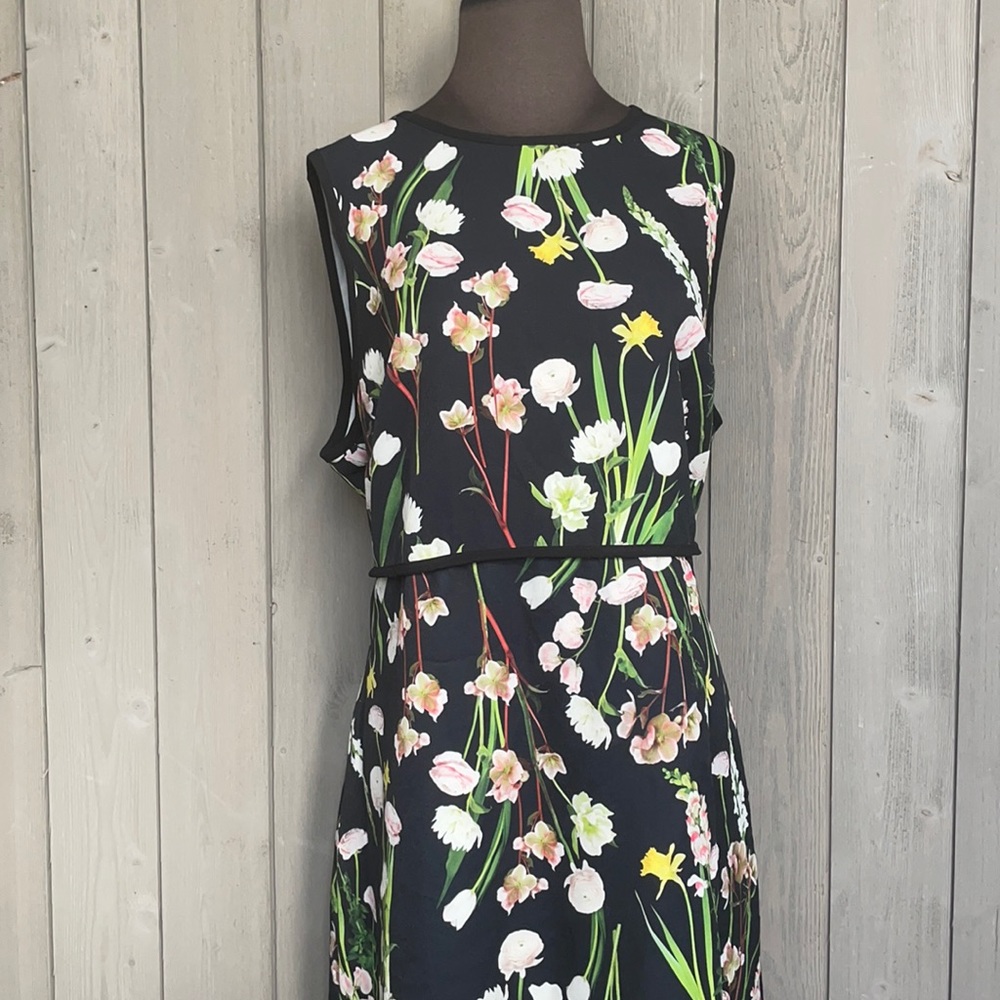Victoria Beckham Floral Print Sheath Dress